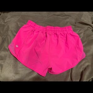 Lululemon shortie shorts 2” inseam in sonic pink, size 6
